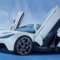 Triệu hồi toàn cầu mẫu Maserati MC20 do lỗi kính chắn gió