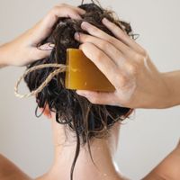 ways-go-waterless-your-beauty-routine-4861215-20-09cdb54b6cec44a39db54c86b592e673.jpg