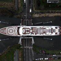Siêu du thuyền của Heesen Yachts thu hút người dân Hà Lan