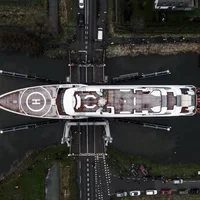 Siêu du thuyền của Heesen Yachts thu hút người dân Hà Lan