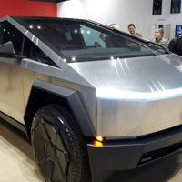 xe điện bán tải Cybertruck Tesla