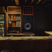 Mountain là quán bar Soho mới nhất của đầu bếp Brat Tomos Parry. Ảnh: Ben McMahon