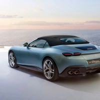 Siêu xe mui trần Roma Spider