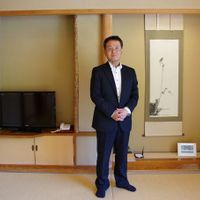 Nghỉ đêm ở khách sạn cổ nhất thế giới Nishiyama Onsen Keiunkan