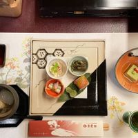 Nghỉ đêm ở khách sạn cổ nhất thế giới Nishiyama Onsen Keiunkan