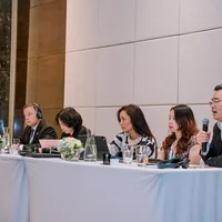 Doanh nhân Minh Hà