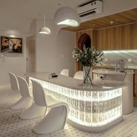 Căn hộ sử dụng vật liệu lấp lánh