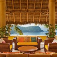 Ngắm lâu đài nổi đẹp như tranh vẽ trên đỉnh núi Mexico