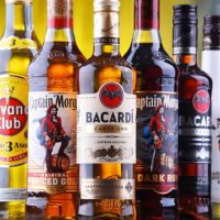 Rượu Rum Có Hương Vị: Hướng Dẫn Về Nhãn Hiệu Và Hương Vị Tốt Nhất