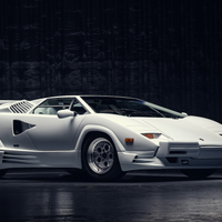 Siêu xe Lamborghini Countach 34 tuổi vỡ nát vẫn được trả giá 1,35 triệu USD
