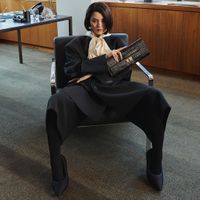 ashadedviewonfashion.com-balenciaga-garde-robe-campaign-han-so-hee-image-no-logo-4.jpg