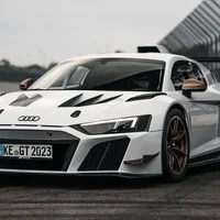 ABT XGT Audi R8: Từ chiếc xe đua đến siêu xe đường phố với giá 520 nghìn bảng Anh