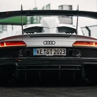 ABT XGT Audi R8: Từ chiếc xe đua đến siêu xe đường phố với giá 520 nghìn bảng Anh