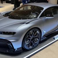  mẫu xe Bugatti đắt giá nhất 