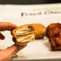 Món thịt gà được làm từ thực vật của KFC và Beyond Meat