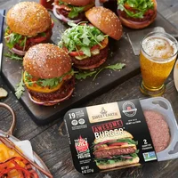 Món bánh hamburger từ thịt nhân tạo trông giống thịt động vật tới đáng ngạc nhiên