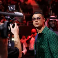 Ronaldo trở thành tâm điểm chú ý tại sự kiện boxing vào ngày 24/12.
