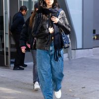 Khai tử quần skinny jeans, Gen Z đưa quần baggy lên ngôi