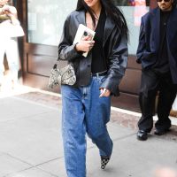 Khai tử quần skinny jeans, Gen Z đưa quần baggy lên ngôi
