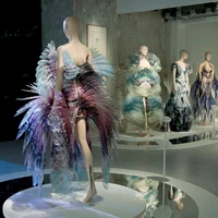 Triển lãm “Iris van Herpen: Sculpting the Senses” ở bảo tàng Pháp