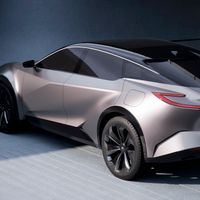 Chính thức trình làng xe điện Toyota Sport Crossover Concept thiết kế sành điệu