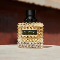 Top-10-chai-nuoc-hoa-Valentino-duoc-ua-chuong-nhat-4.webp