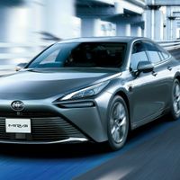 Xe chạy hydro Toyota Mirai 2024 ra mắt
