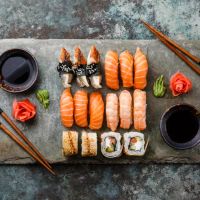 Món sushi cuộn khác xa với món sushi gốc