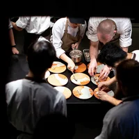 “Khi bạn biết rằng mình gần như đã đạt được lượng calo vào cuối ngày làm việc, bạn có xu hướng cẩn thận hơn trong chế độ ăn uống hàng ngày và không lãng phí hạn ngạch của mình.”