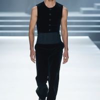 DG_MensFW23-24_Runway-2.jpg