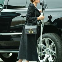 jolie-8-1676364625.jpg?w=1200&h=0&q=100&dpr=1&fit=crop&s=KTMQBvdrmh6xdfjwqUtYtQ
