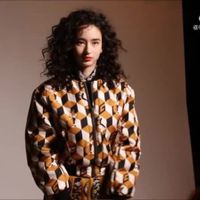Lý Uyển Đát chụp hình quảng cáo Gucci
