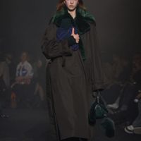 00001-burberry-fall-2023-ready-to-wear-credit-gorunway-scaled.jpg