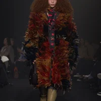 00041-burberry-fall-2023-ready-to-wear-credit-gorunway-2-scaled.jpg
