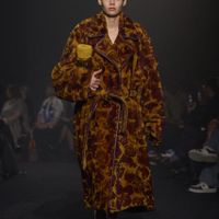 00052-burberry-fall-2023-ready-to-wear-credit-gorunway-scaled.jpg