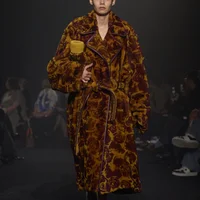 00052-burberry-fall-2023-ready-to-wear-credit-gorunway-scaled.jpg