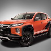 Xe New Triton Athlete