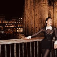 Nữ doanh nhân Tiên Nguyễn thời thượng hết nấc tại tuần lễ thời trang