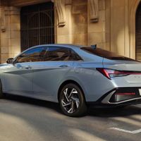 Xem trước Hyundai Elantra 2024 dưới tên gọi Avante facelift