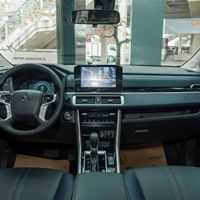 Hàng ghế trước của xe Mitsubishi Xpander Cross 2023