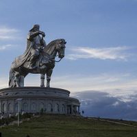 Tượng đài khổng lồ Thành Cát Tư Hãn. Ảnh: Getty Images