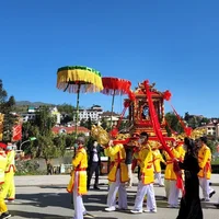 le-hoi-den-mau