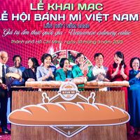 Người dân phấn khích với Lễ hội Bánh mì Việt Nam lần 1