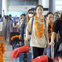 Du lịch Trung Quốc gặp khó khi dân đổ xô đi nước ngoài