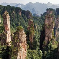 Ngỡ ngàng trước những kỳ quan thiên nhiên ở Trương Gia Giới