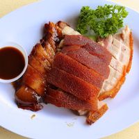 lợn quay quảng đông