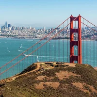 Cầu Cổng Vàng ở San Francisco. Ảnh: @johnamartini/Twitter.