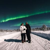 Ảnh: Fb Around the World at 80.