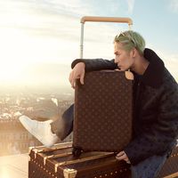 Jackson Wang và Louis Vuitton