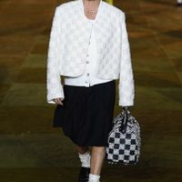 Louis Vuitton Menswear Xuân Hè 2024